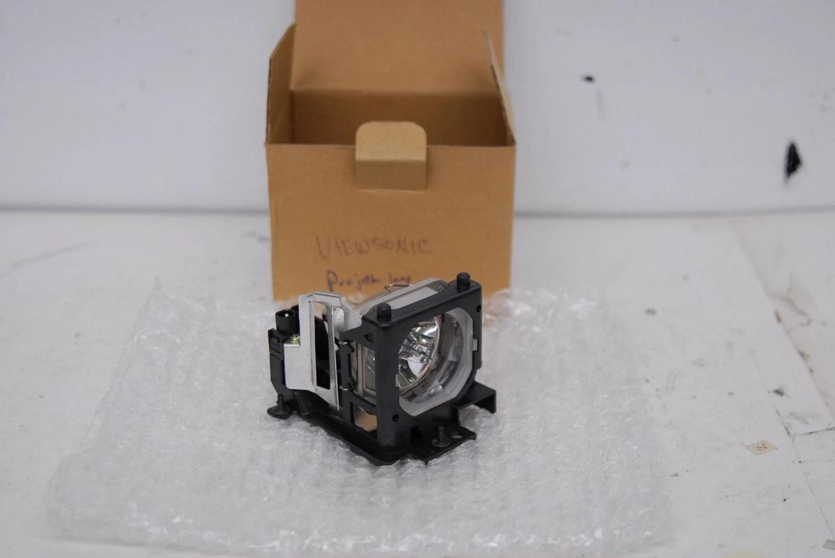 Used PL9863 Replacement Projector Bulb (Alternative to: DT00671)