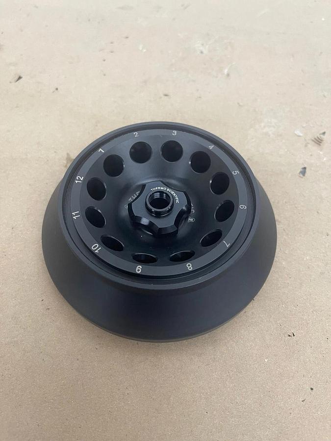 Used Thermo Electron 11210802 12-Position Fixed Angle Centrifuge Rotor 12x1.5/2.2 mL