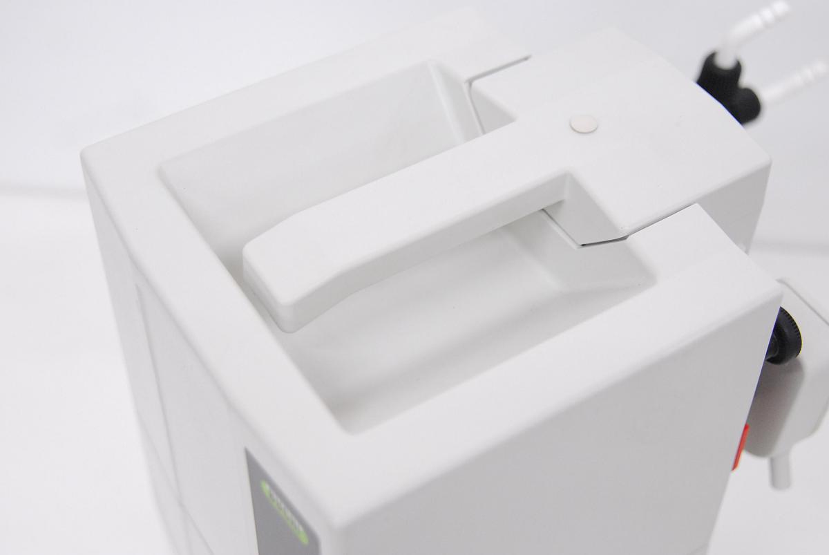 Used Buchi V-100 Vacuum Pump