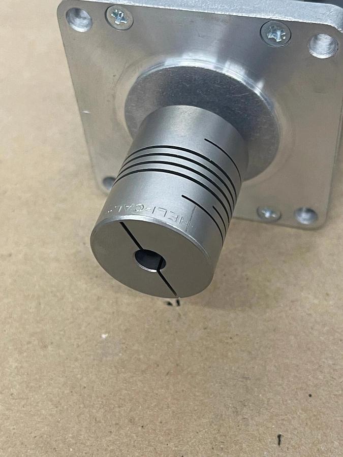 Used Oriental Motor Vexta PK566-NA Stepping Motor 5 Phase W/ HELI-CAL