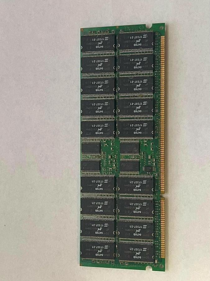 Used IBM 12R9264 4GB DIMM 208-PIN (1x4GB)