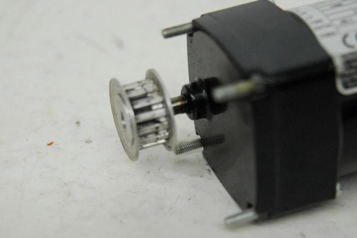 Used BODINE 24Y0BEPM-A2 GEARMOTOR 115V 1/96 HP RPM 83 TORQ 5LB-IN RATIO 30:1
