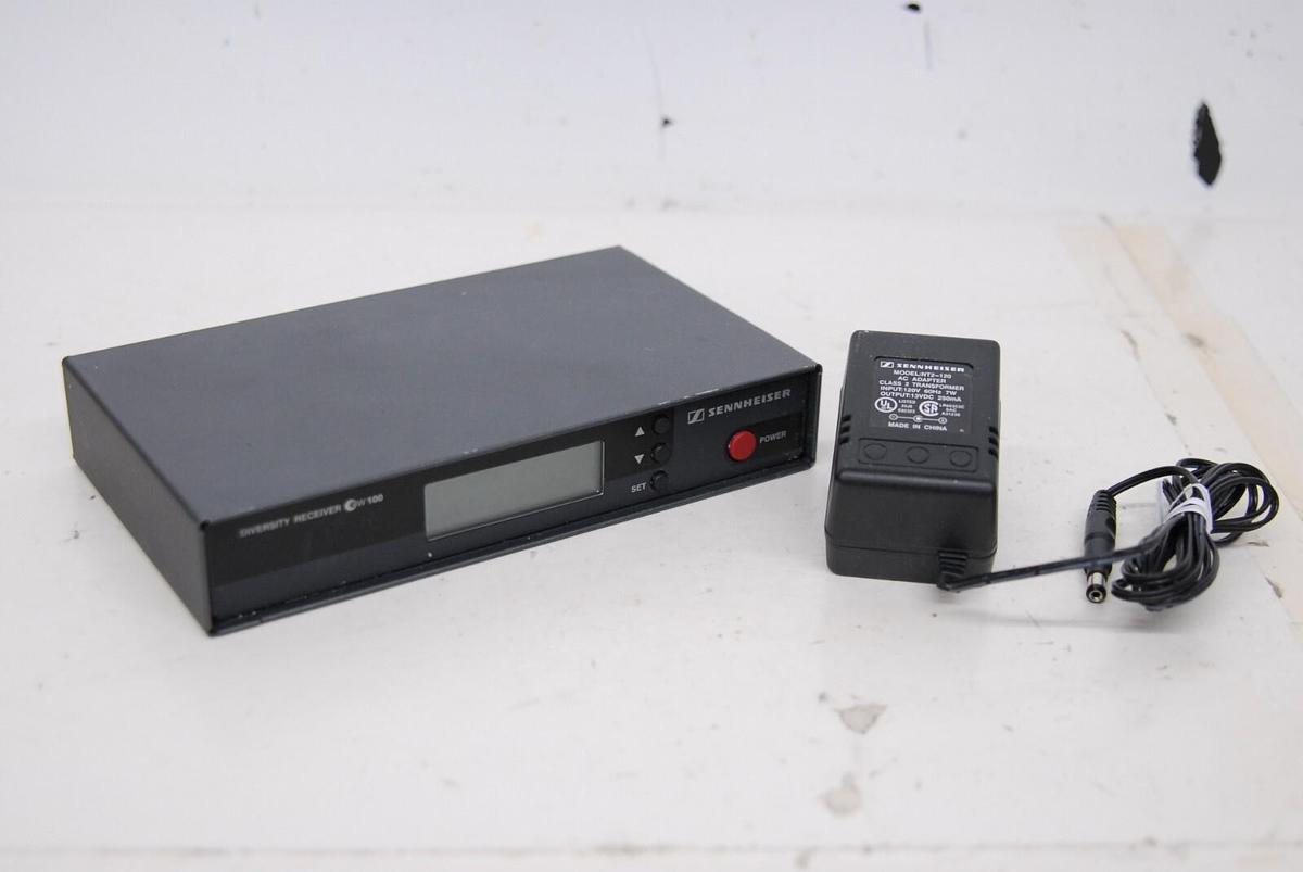 Used Sennheiser EW 100 Diversity Reciever EM100 630-662MHz - Not for US Use