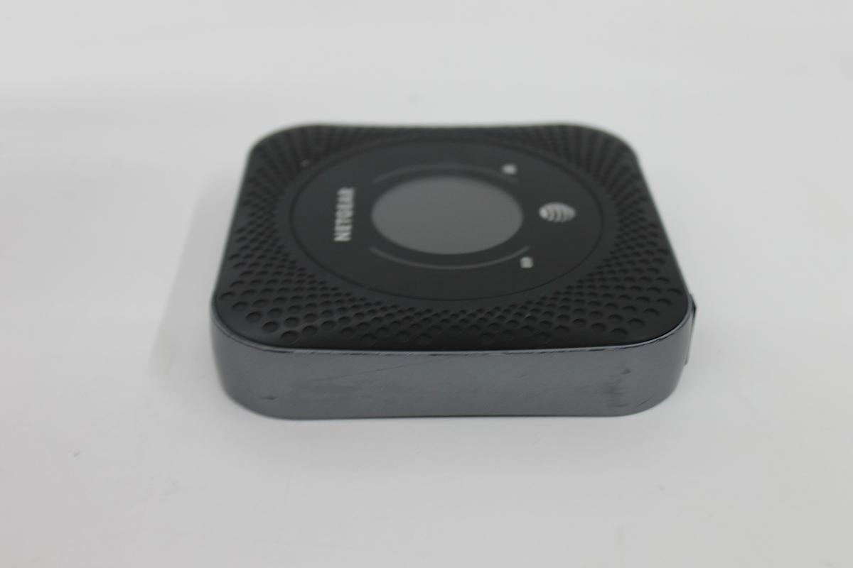Used Netgear NightHawk M1 LTE Mobile Hotspot ATT w/ Extra Battery