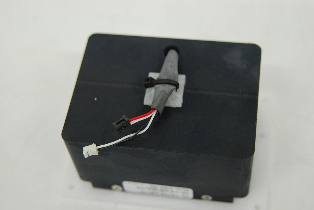 Used T2 Biosystems T2DX Analyzer - 37c Inc. 12 Well Assembly 71-04929