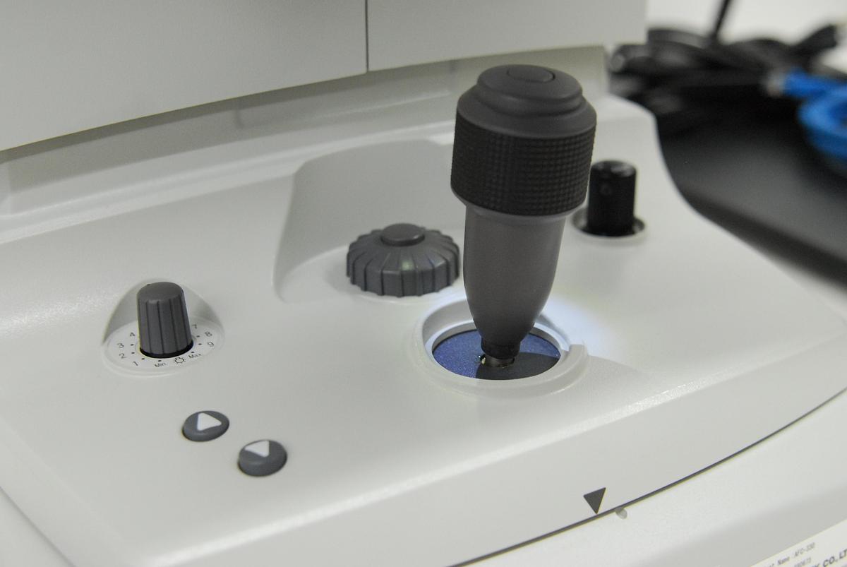 Used Nidek AFC-330 Non-Mydriatic Auto Fundus Camera W/ Case, Software, Laptop