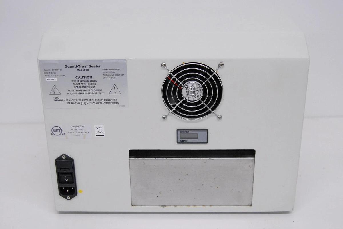 Used IDEXX 89-10894-04 Quanti-Tray Sealer Model 2X (9204 on Counter) - For Parts