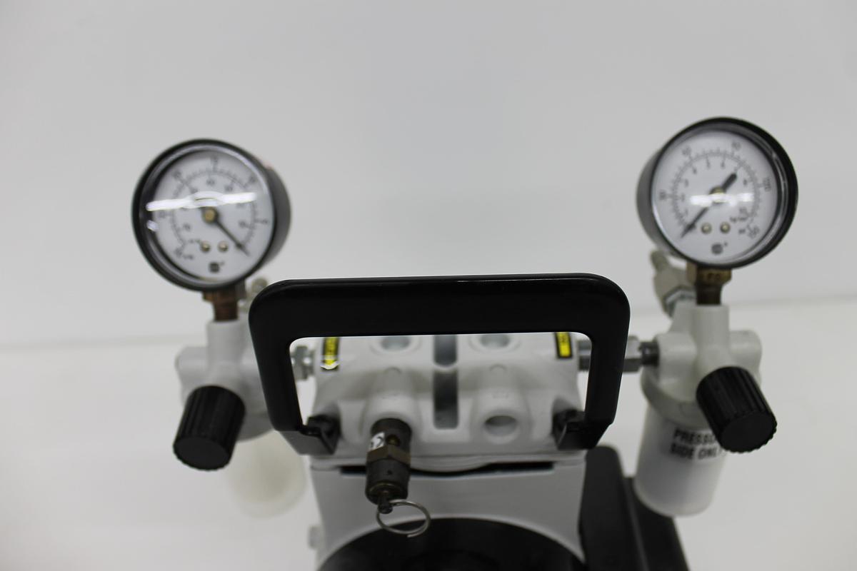 Used Welch 2546B-01 Dry Piston Vacuum Pump