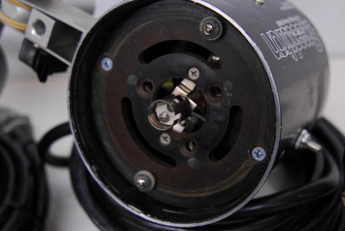 Used Speedotron Model 102 Flash Heads W/ Accessories - Lot of 3