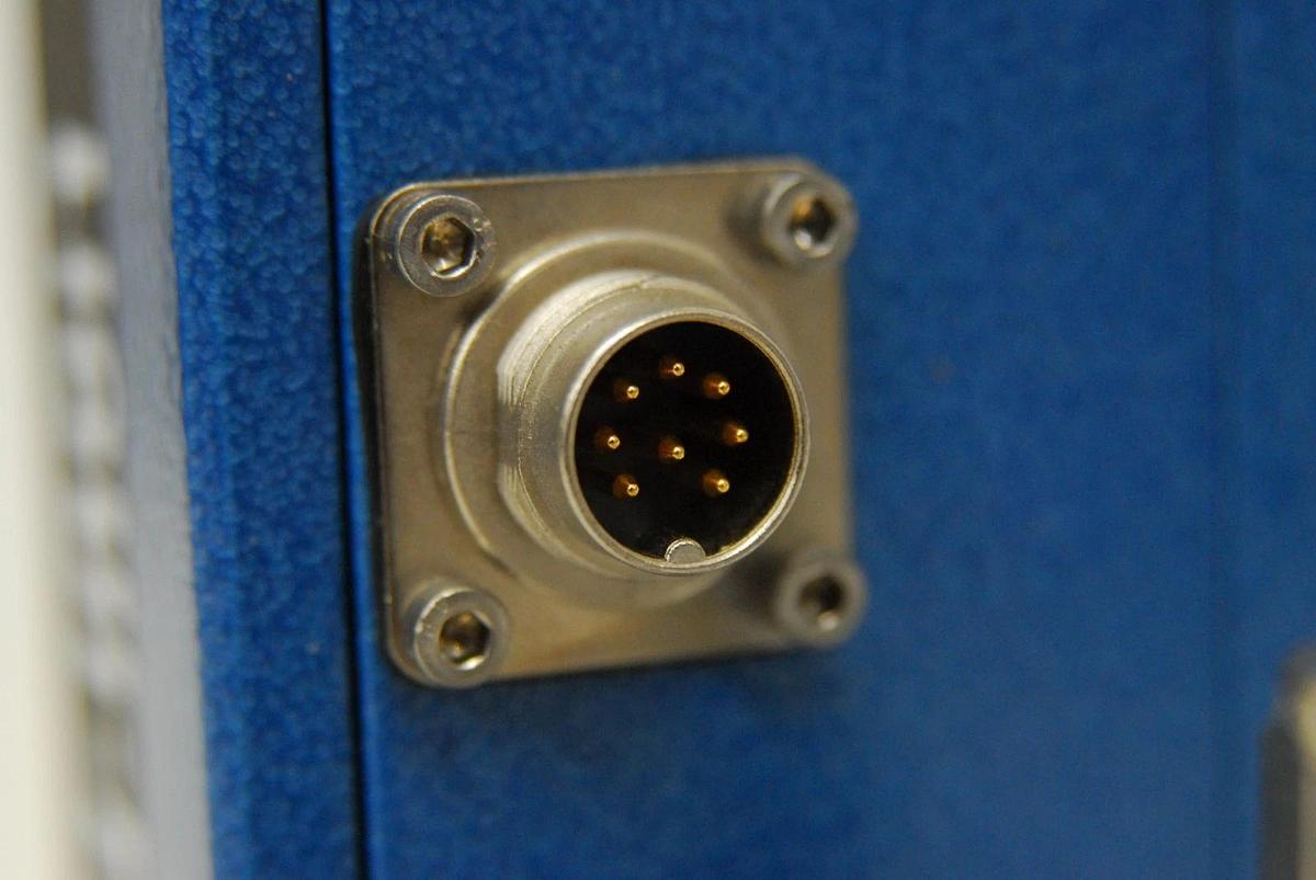 Used Bronkhorst L2C2-FBD-11-P Liquid-Flow Thermal Mass Flow Meter (400 g/h)