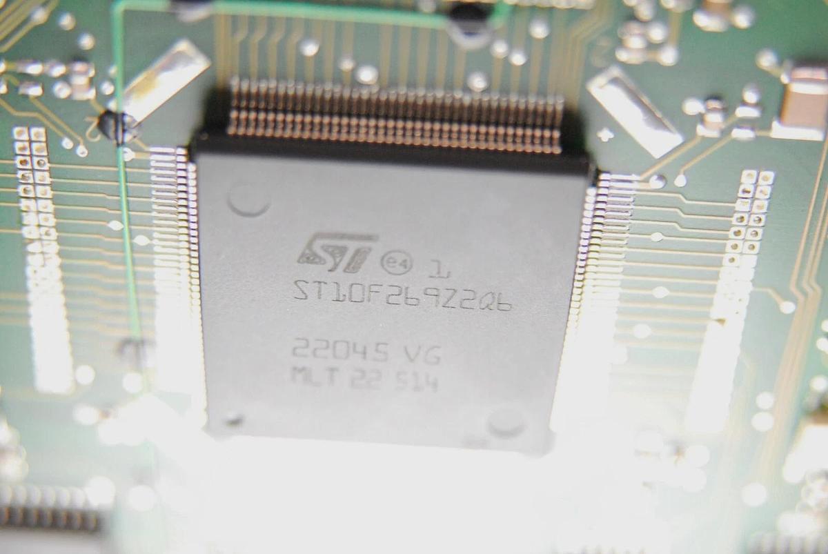 Used Zeiss 1293-694 000000-1293-694V4 AR-Remote/Safety Laser Control Board -  LSM 510