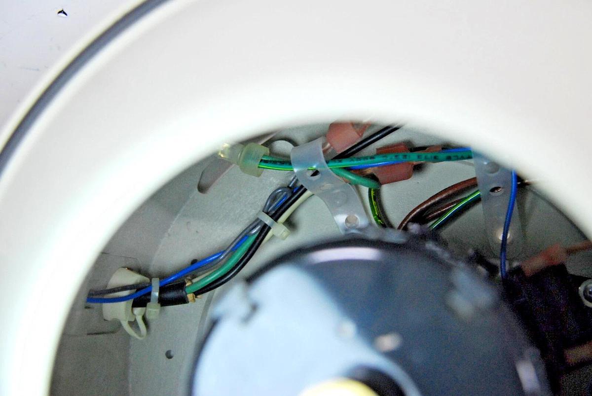 Used Clay Adams 420225 Compact II Centrifuge (Roche 0231) W/ 6-Place Rotor 3200 RPM