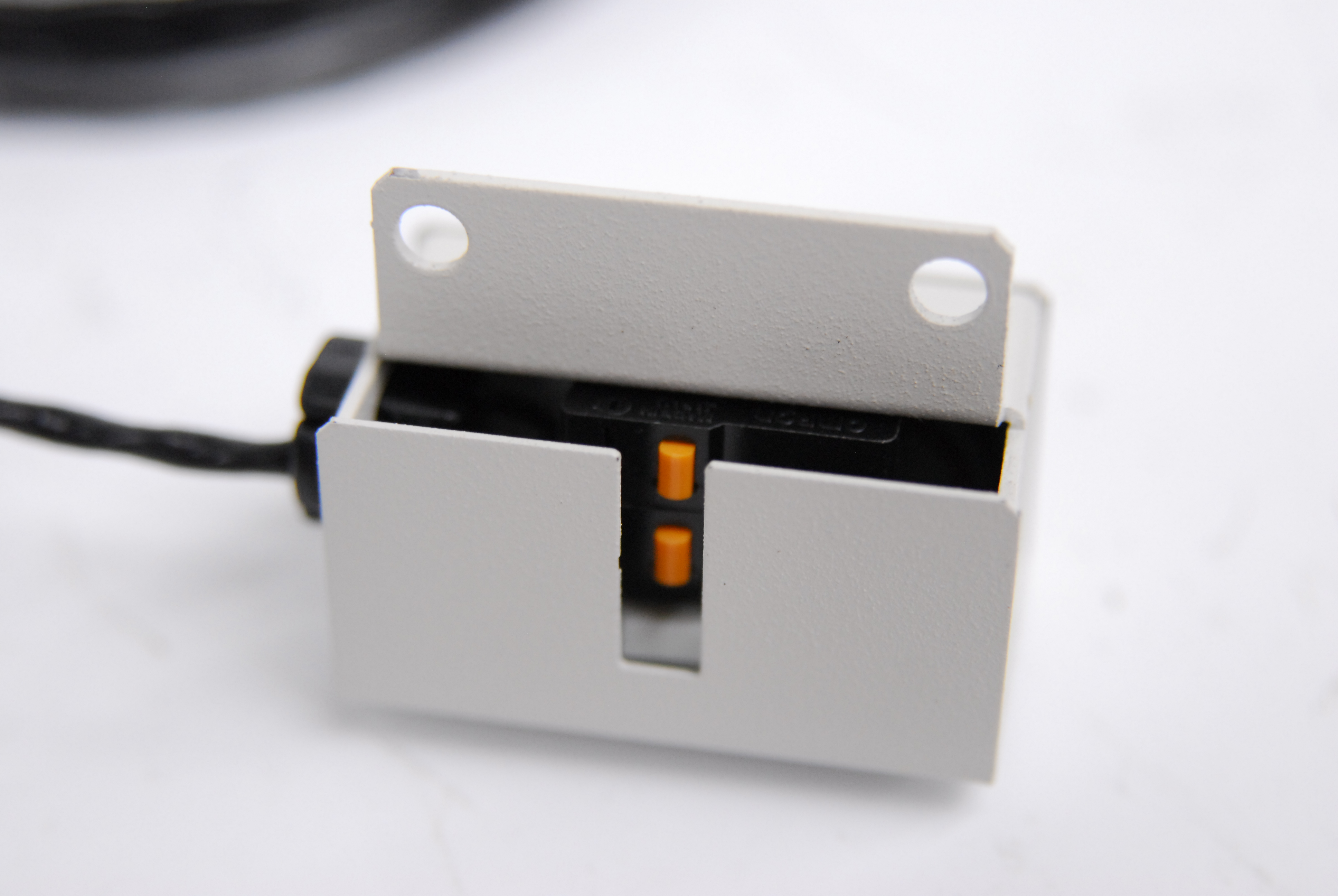 Used Nikon C1-T-SM D-Eclipse Confocal Microscope Laser Safety Shutter w/ Pillar Interlock Switch