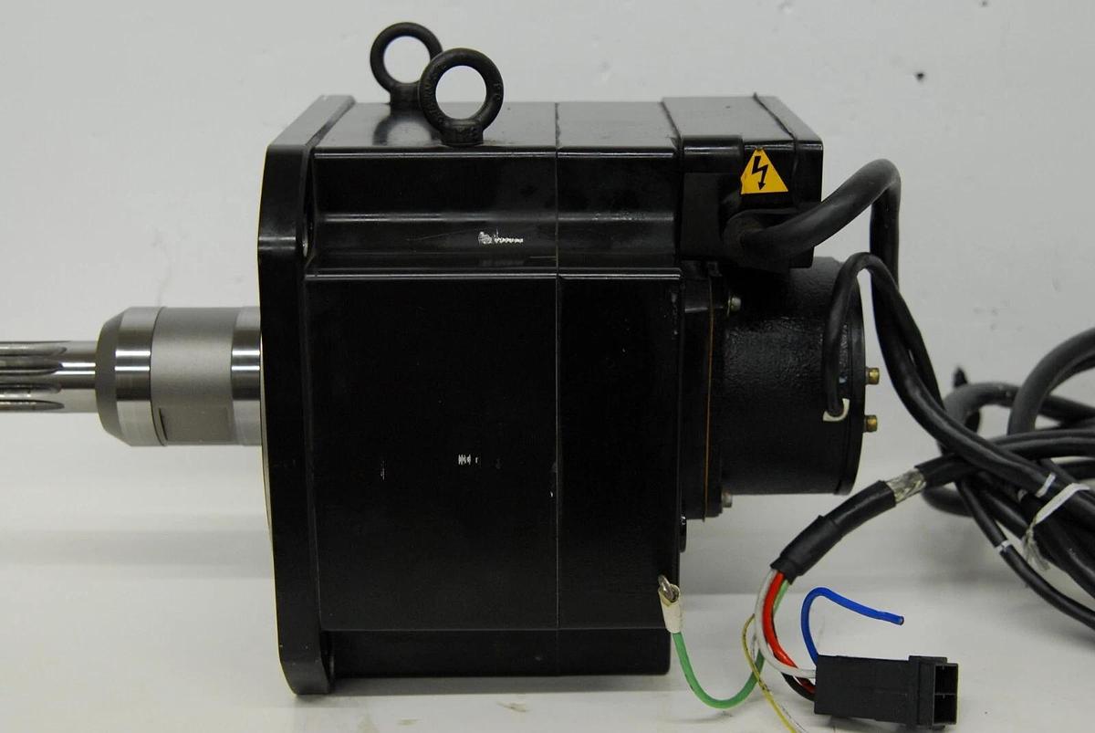 Used Kawasaki Sanyo Denki P80B22450LCX2A BL Super Servo Motor / 60490-1032RON Encoder