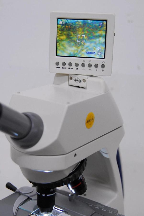 Used Swift M10 Microscope W/ Built in Camera/LCD, 4 Objectives - WORKS GREAT