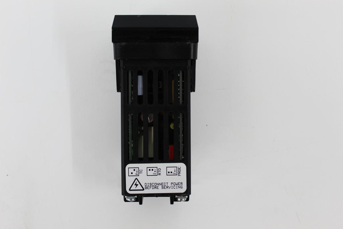 Used Watlow 93 93AB-1CD0-0ARR Digital LED Display Temperature Controller