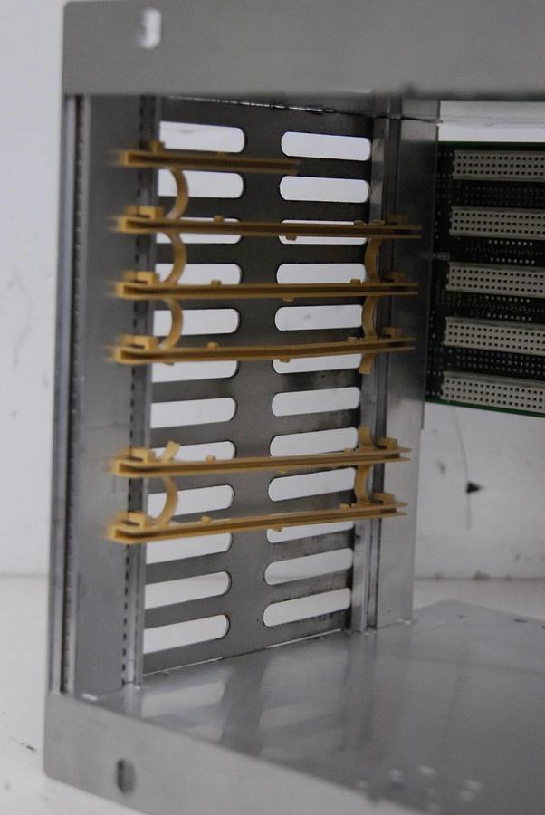 Used Schroff 23000-465 Backplane 6U VME 5-SLOT MONO ADC W/ Enclosure TVC-06NDA-4