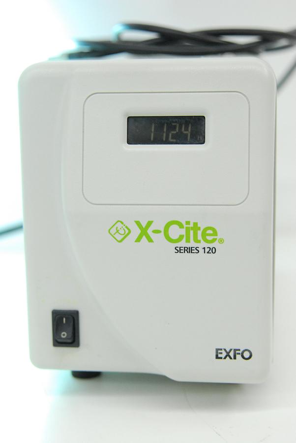 Used EXFO XE120-XL X-Cite 120 Flourescence Illumination W/ 805-00038 Liquid Light Guide