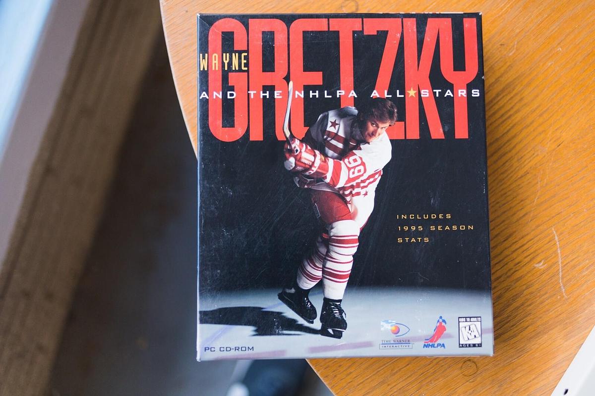 Used Wayne Gretzky and The NHLPA All-Stars PC