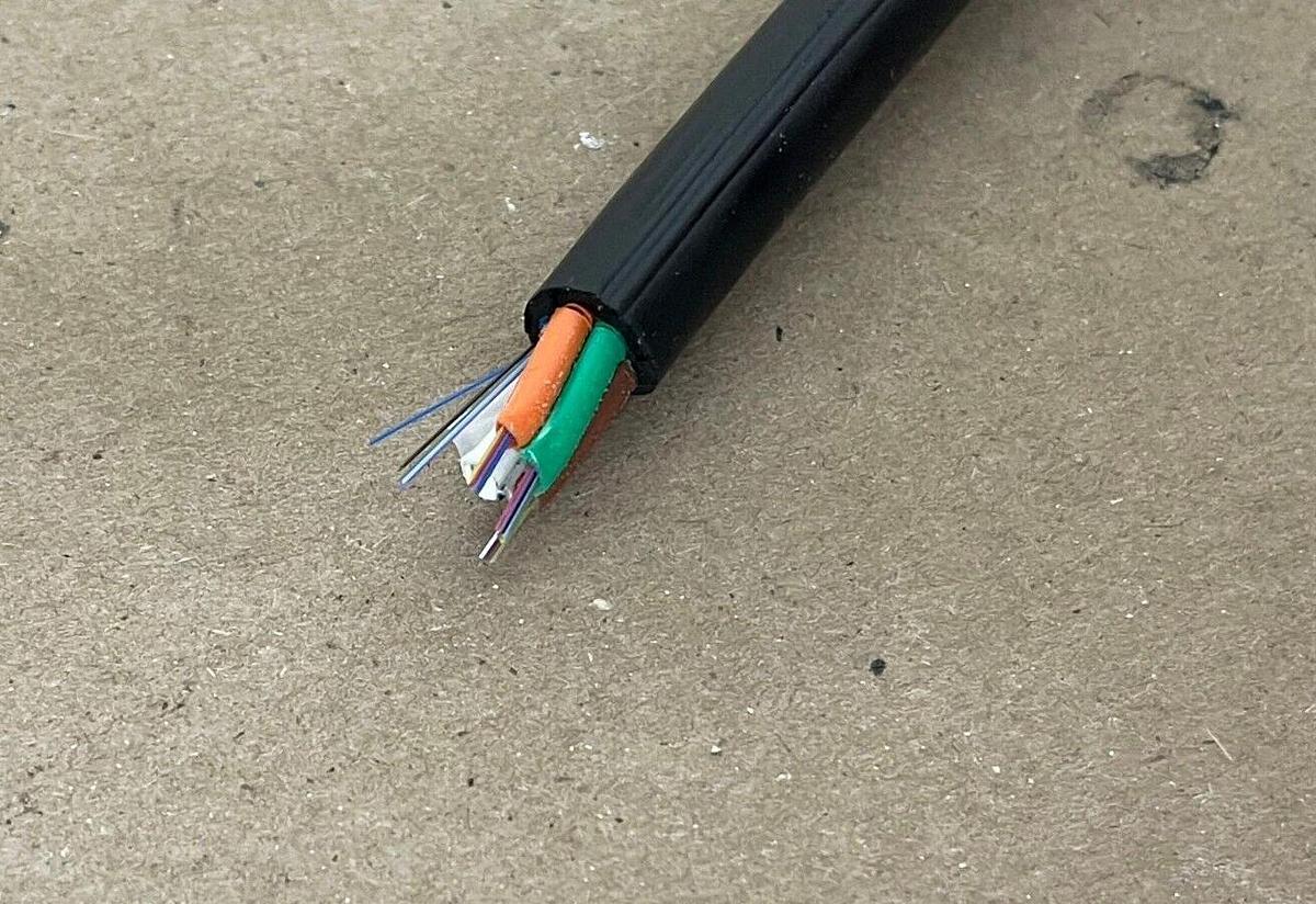 Used 50' Corning 48 SM-Ultra Altos Cable W/ Binderless Fastaccess Technology