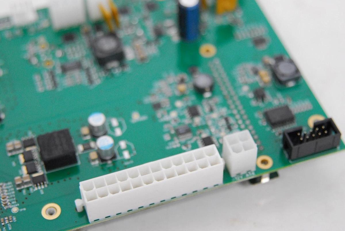 Used Omnicell Optiflex 40-1060 Powercom 4 Control Board