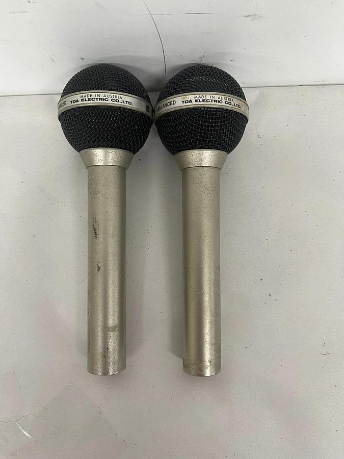 Used TOA DM-992 Low Imped. Balanced Dynamic Microphone Vintage - TESTED - Lot of 2 -