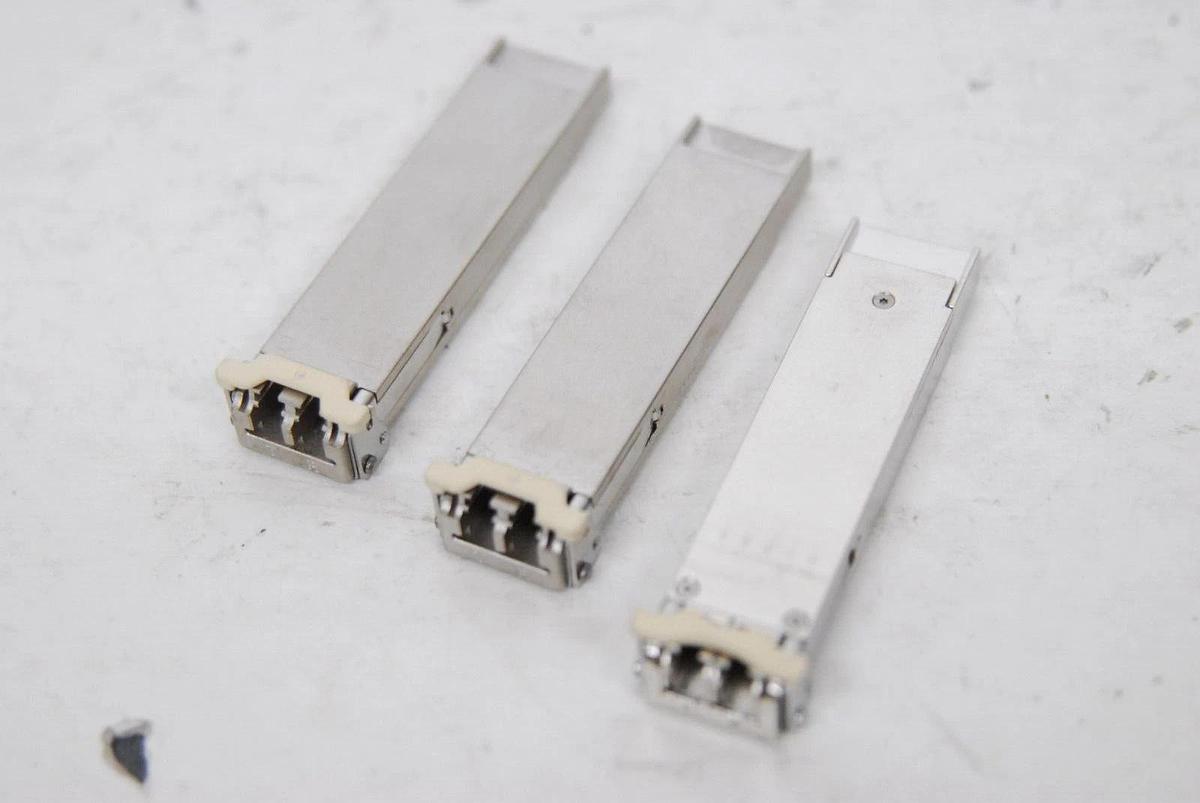 Used Brocade 33011-000 10GE SR XFP Transceivers 850nm - Lot of 3