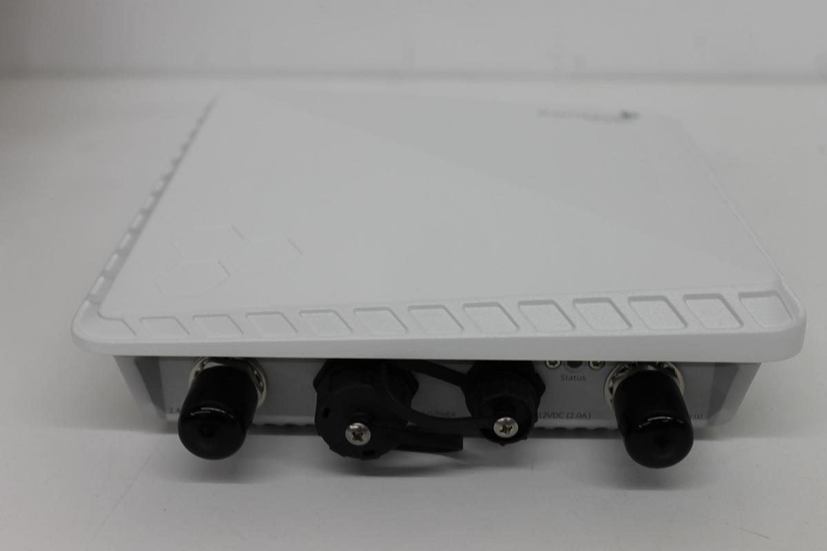 Aerohive AP1130 AH-AP-1130-AC-FCC Outdoor 802.11AC Access Point