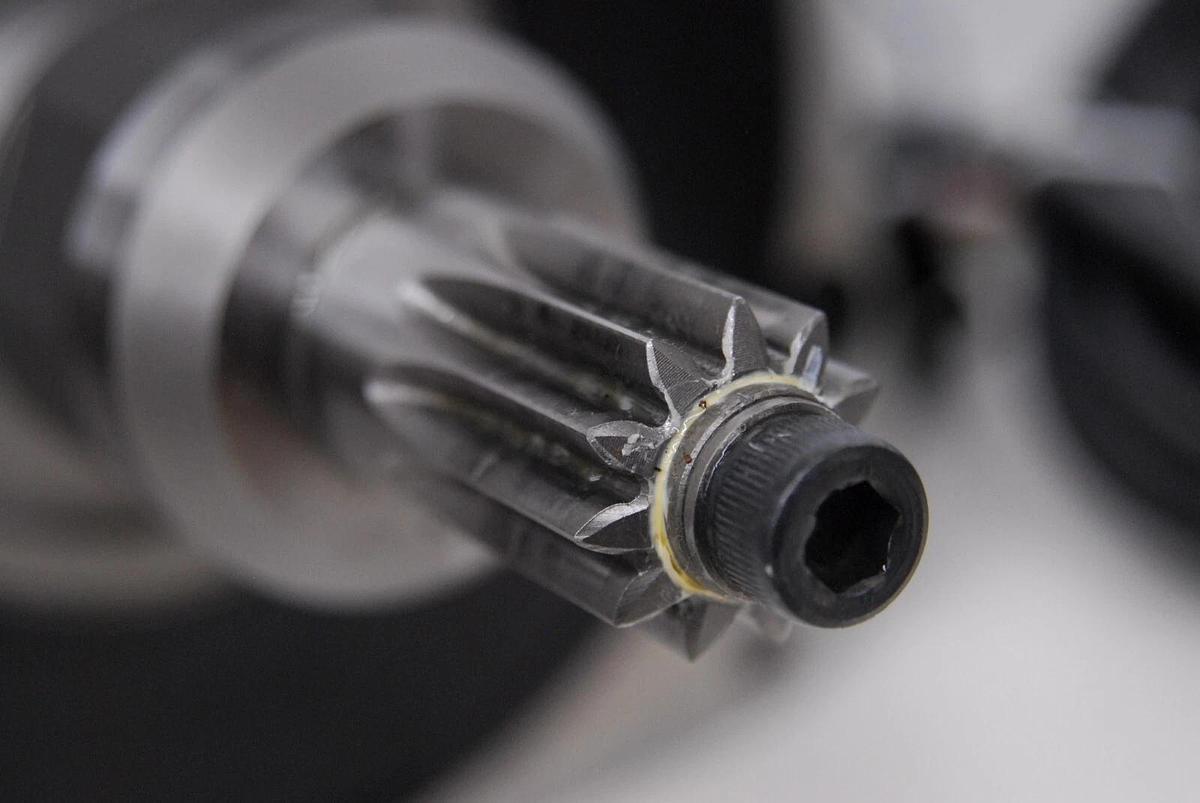 Used Kawasaki Sanyo Denki P80B22450LCX2A BL Super Servo Motor / 60490-1032RON Encoder