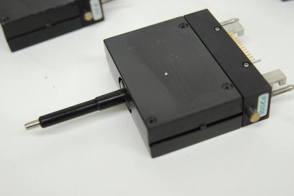 Used Beckman BIOMEK P20/P200L/MP200 Pipette Tools W/ Tool Holder (for BIOMEK 2000)