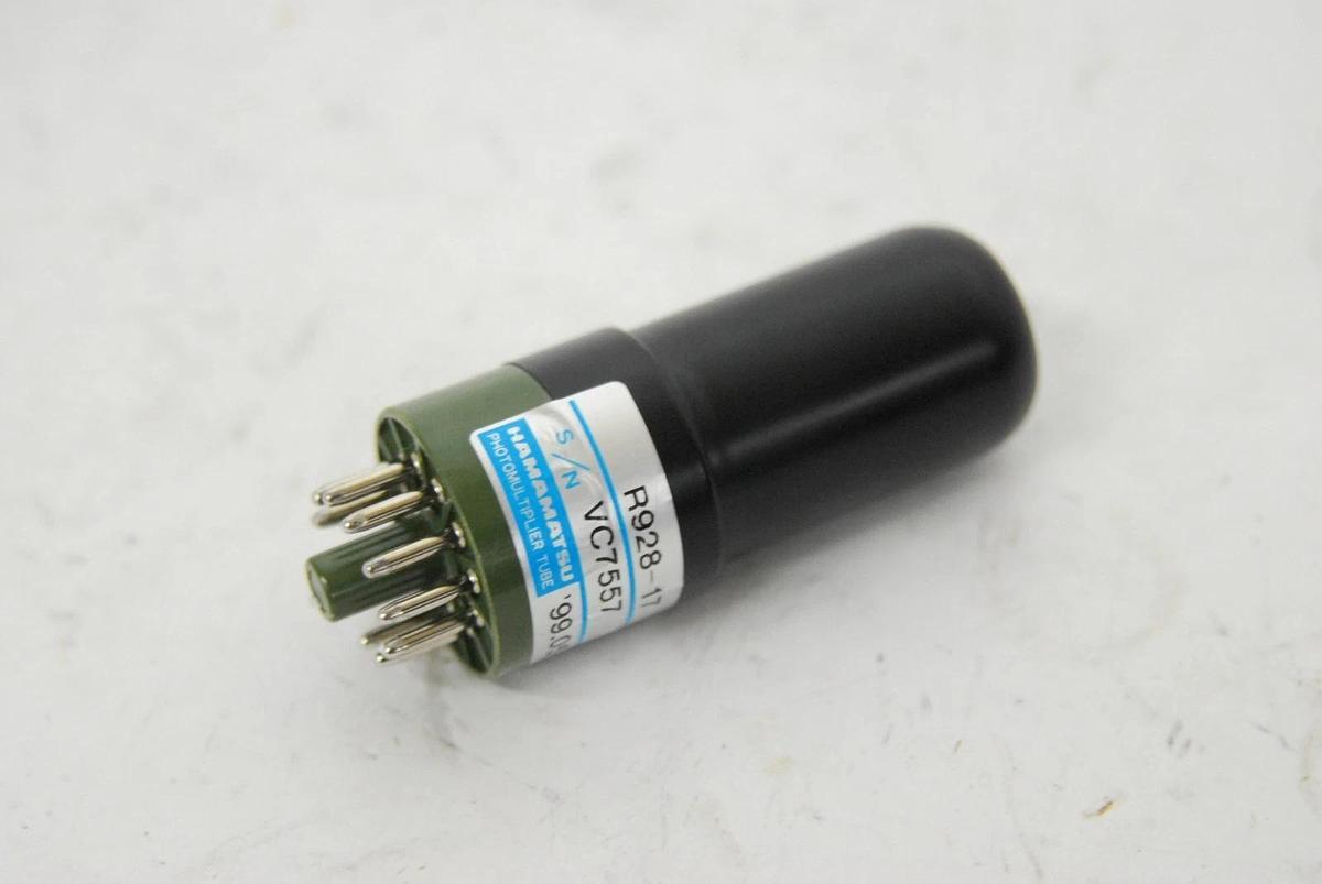 Used Hamamatsu R928-17 Photomultiplier Tube Detector - Shimadzu UV-2401 PC
