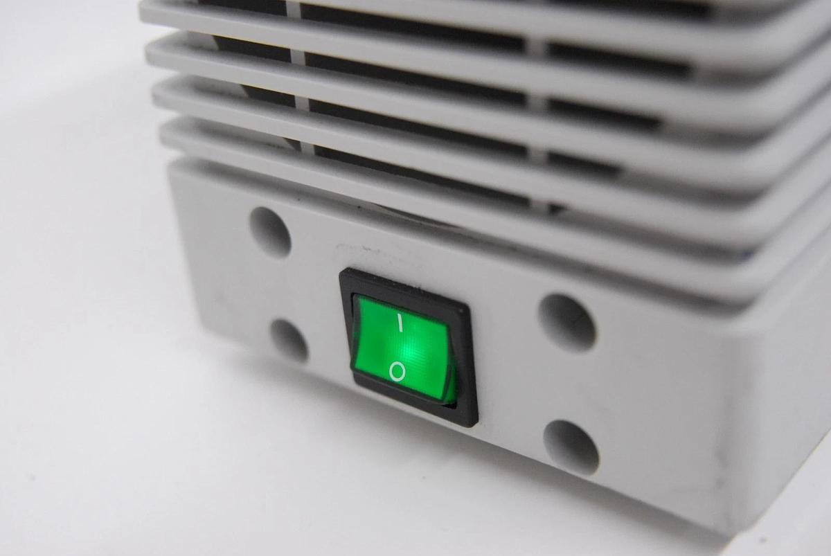 Used Fisher Scientific PU 1306-N820-9.01 MaximaDry Diaphragm Vacuum Pump