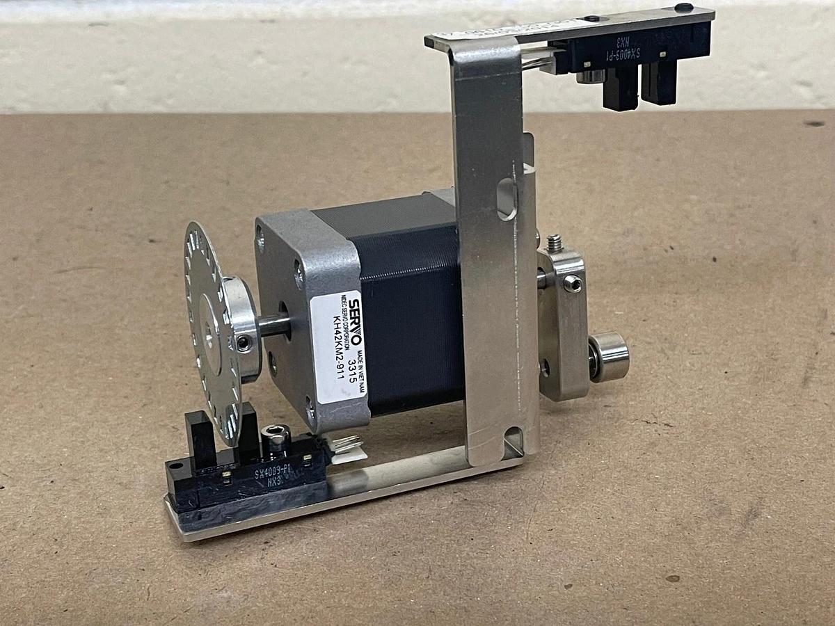Used Japan Servo KH42KM2-911 Hybrid Stepper Motor W/ Sensor