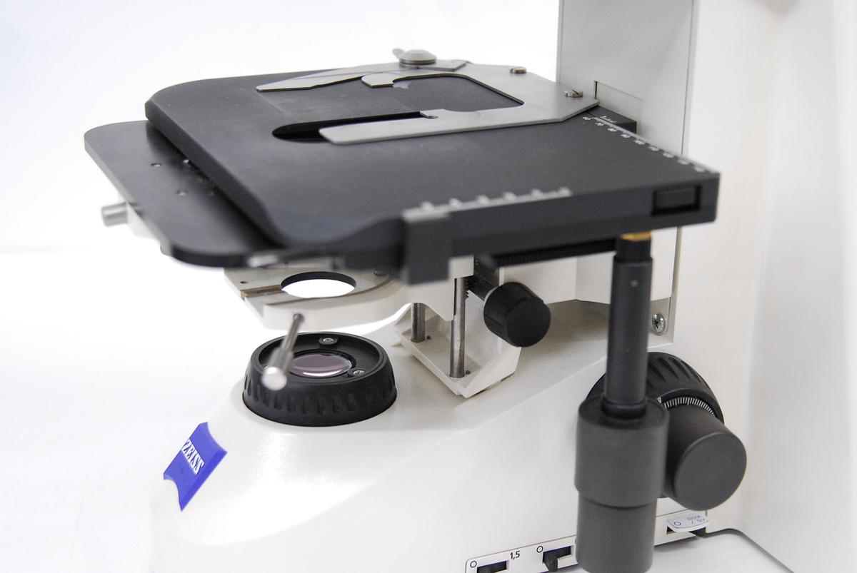 Used Zeiss 1156-700 Axioskop 40 FL Microscope Stand