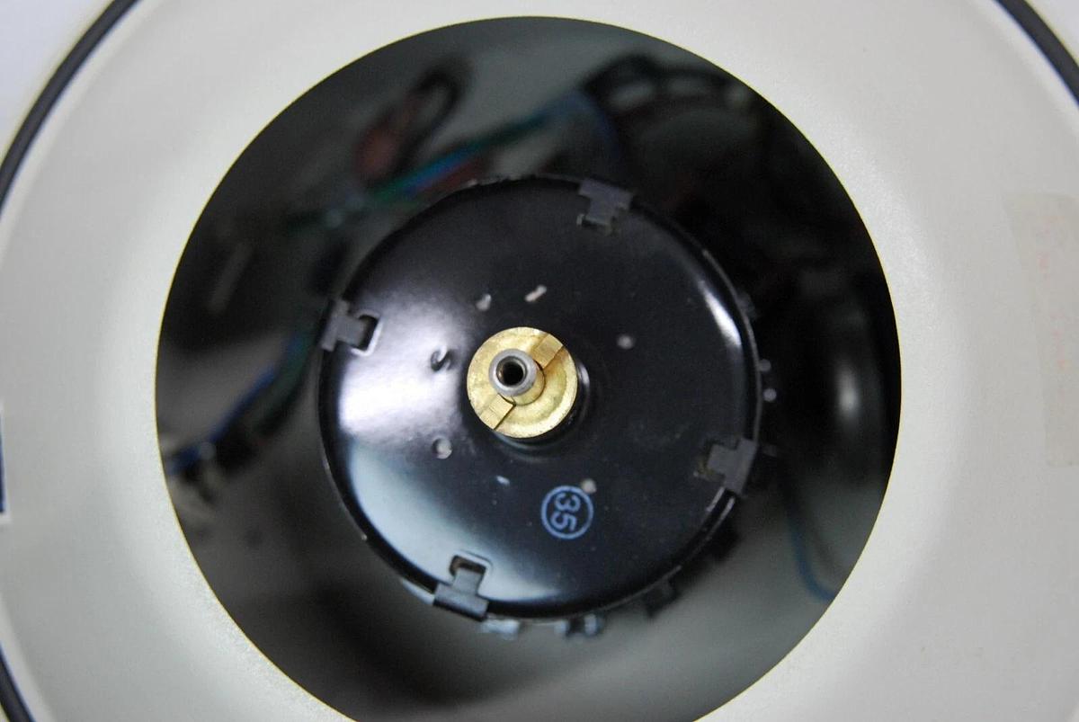 Used Clay Adams 420225 Compact II Centrifuge (Roche 0231) W/ 6-Place Rotor 3200 RPM