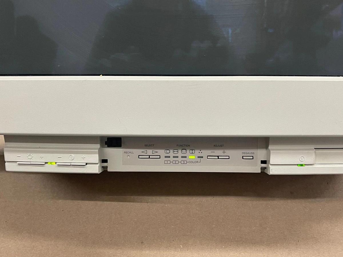 Used Digital VRC21-HA 21" Color Monitor