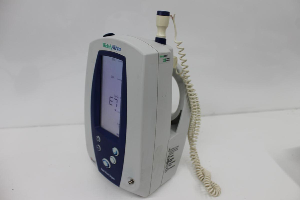 Used Welch Allyn 420 Spot Vital Monitor w/ Temp Probe + Power Supply