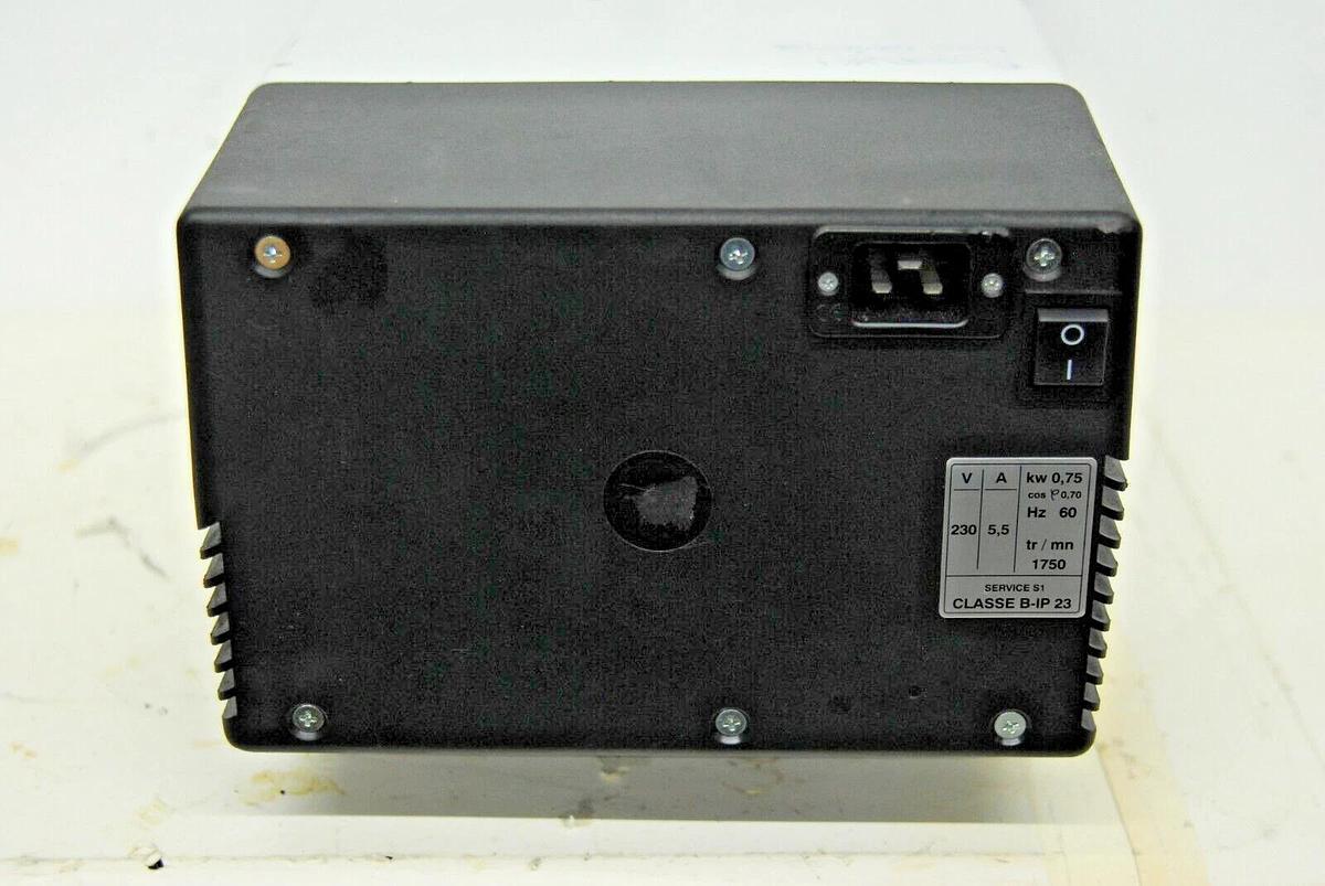 Used Oerlikon Leybold Sogevac SV16 109829900002 Vacuum Pump 230V