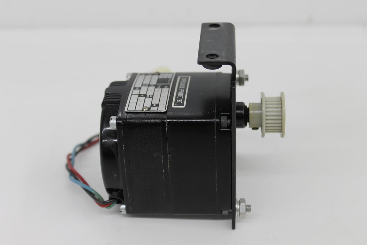 Used Bodine Electric Company KYC-23A2 B1644001 115V 300RPM Motor