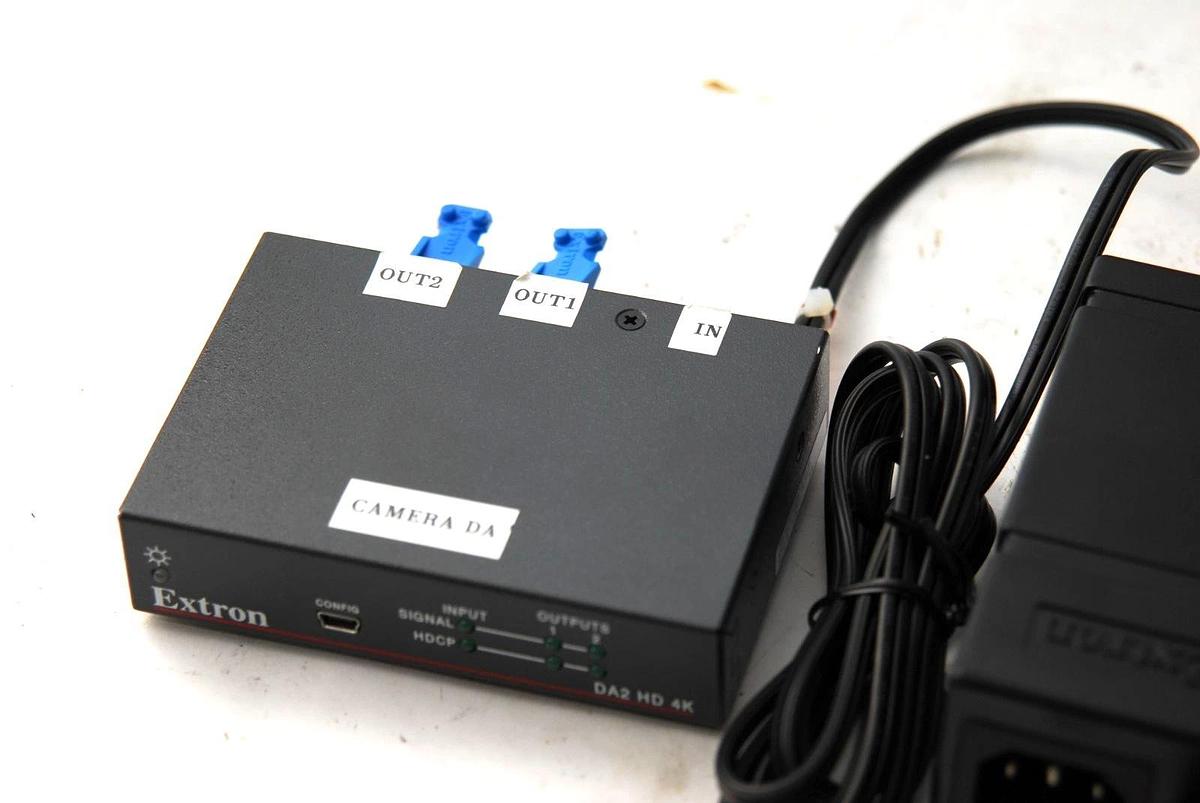 Used Extron DA2 HD 4K 60 With Power Supply