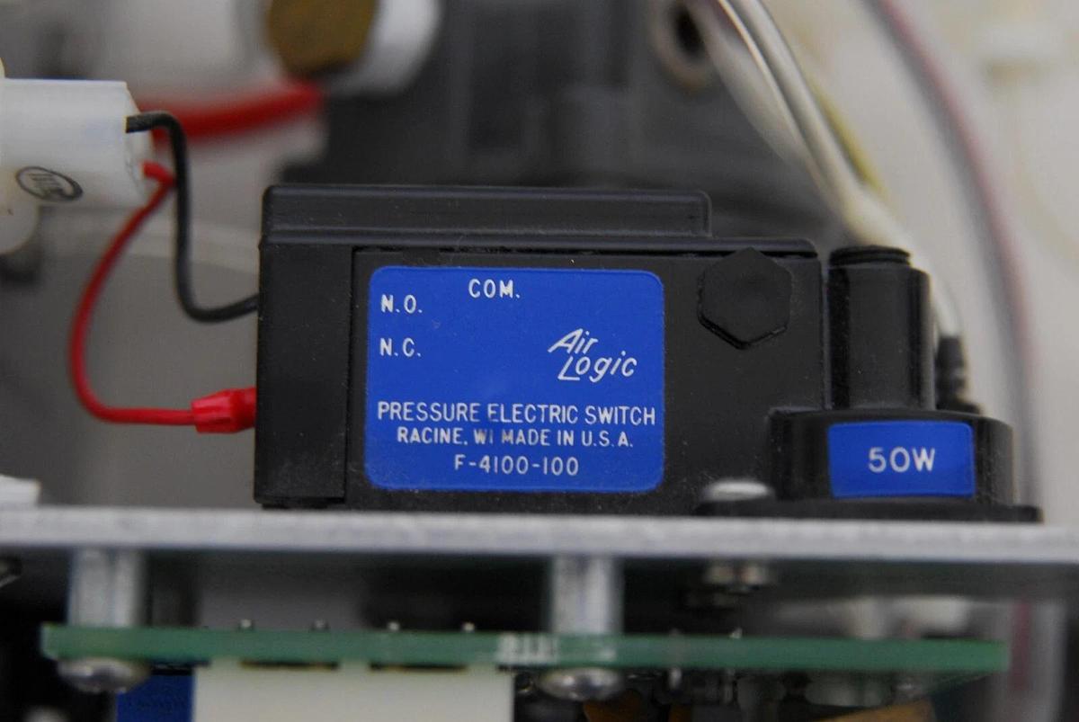 Used Becton Dickinson 03-20107-00 Sample Press REG PCB W/ Assembly (FACSCalibur)