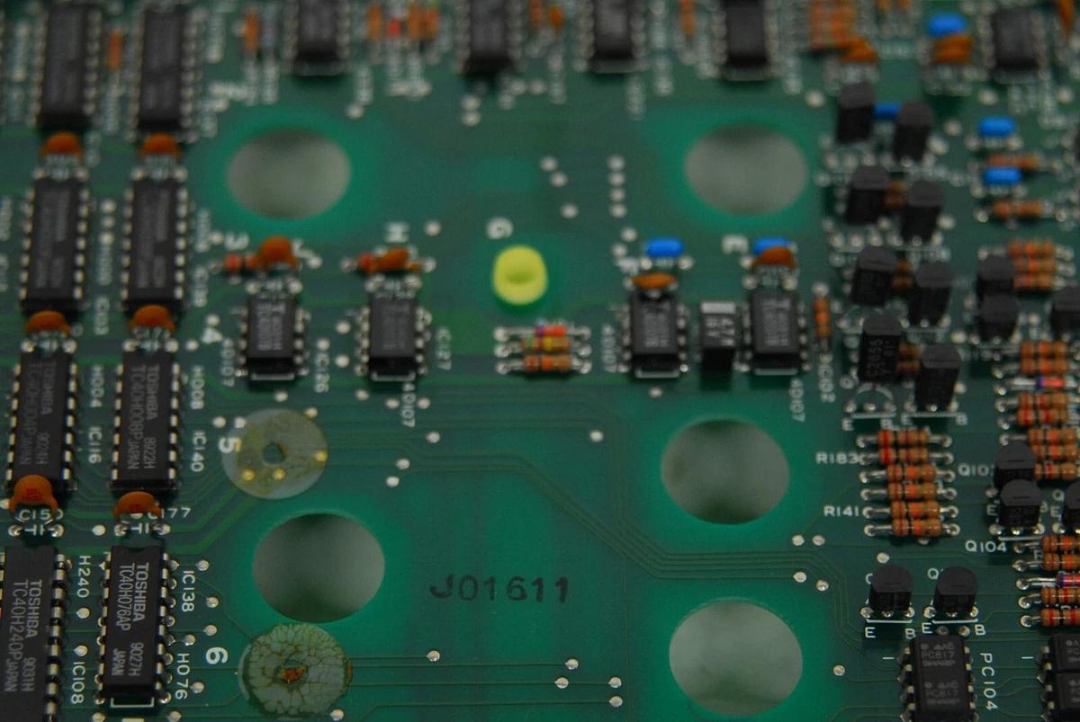 Used Olympus DV083700-6 UYPB57 Board (Vanox AHBS3) - TESTED