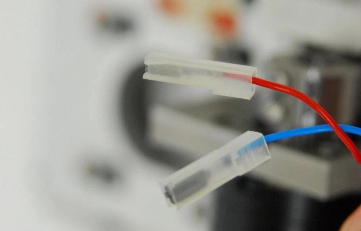 Used Zeiss Axiovert 200M - Motorized Focus Assembly