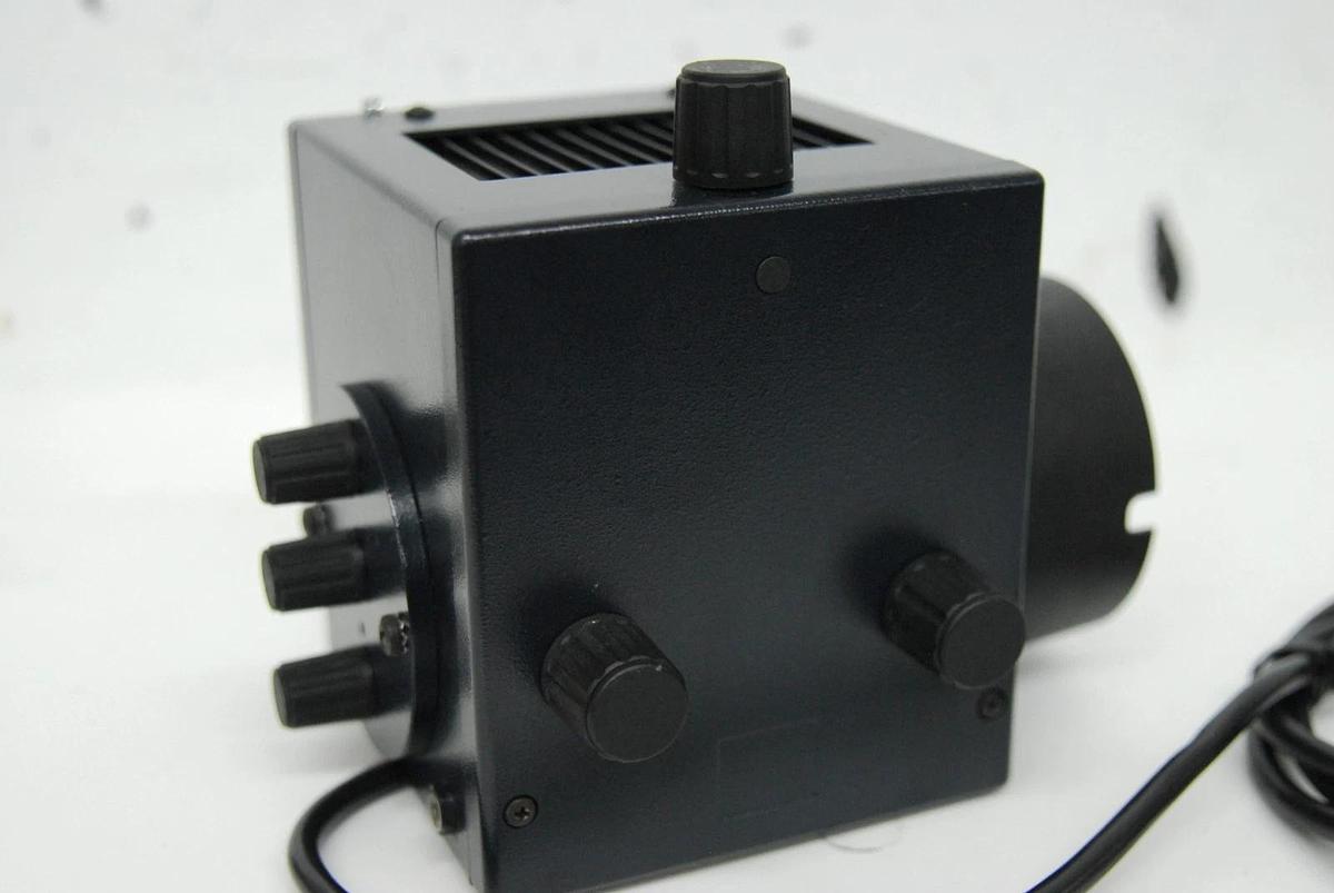 Used Leica 307-072.058 Hg 50W LH-106z Lamp Housing W/ DM IL Fluorescence Port Mount