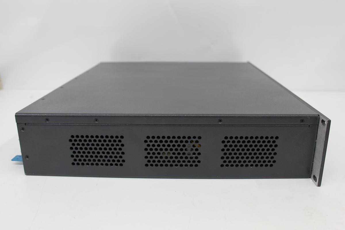 Used Extron DTP CrossPoint 4K Series 82 1735 Presentation Matrix Switcher