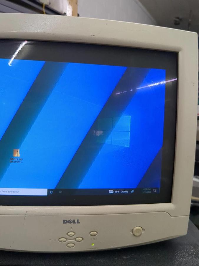 Used DELL M781P 17" VGA Computer Monitor