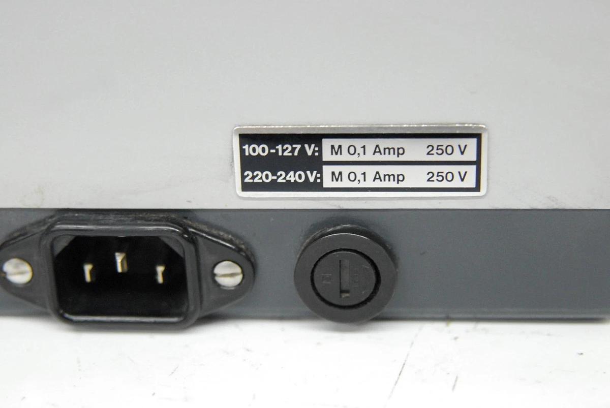 Used Zeiss 47 60 12 Microscope Shutter Prontor W/ MC 63 Controller - Universal III