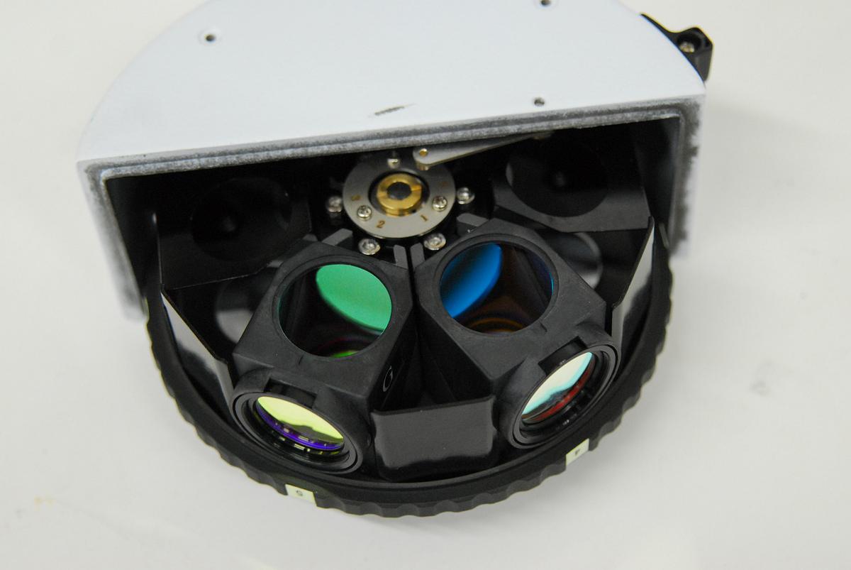 Used Labomed LB-701 Trinocular Upright Fluorescence Microscope W/ Infinite Plan Objectives, Filter Cubes