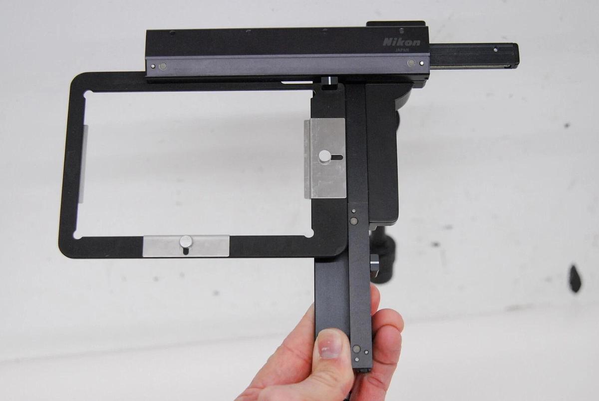 Used Nikon Attachable X/Y Mechanical Stage Specimen Holder (Diaphot)