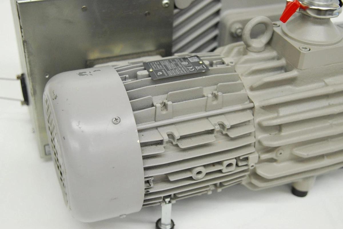 Used Varian MS30 8499225R001 0370408503 Mono-Stage Rotary Vane Vacuum Pump (200-240V)